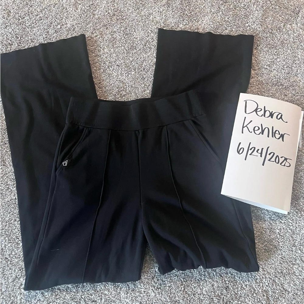 Arro Athletics Black Wide-Leg Pants